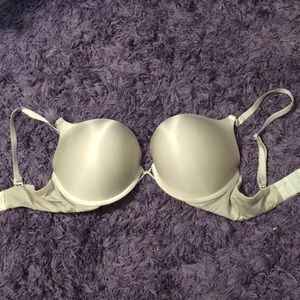 VS bombshell bra 34D